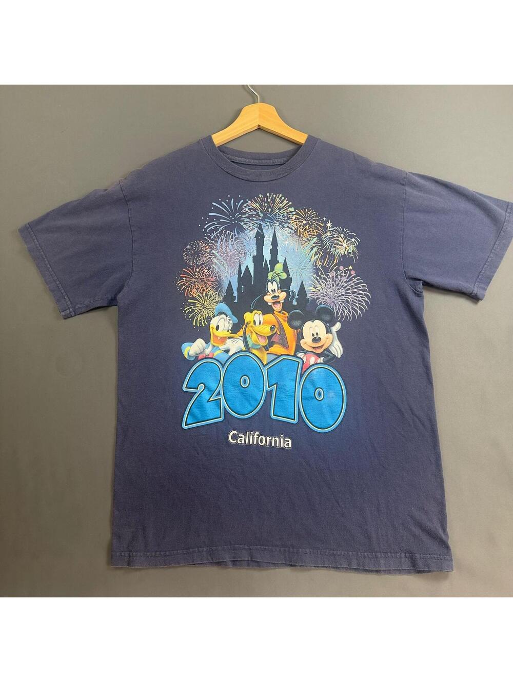 Le Grande Disney California 2010 Mickey Donald Goofy Pluto T-Shirt M/L